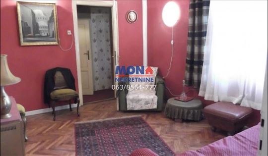 Kalenić pijaca,Sredačka,3.5, 95m2,deljiv u 2 stana
