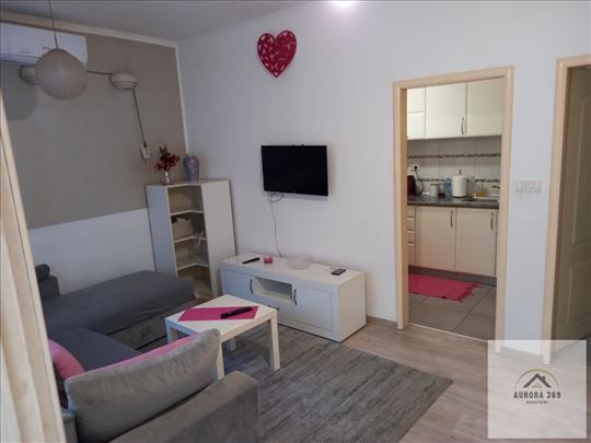 Novi Sad, AvijatiČarsko Naselje, OdliČan Trosoban 