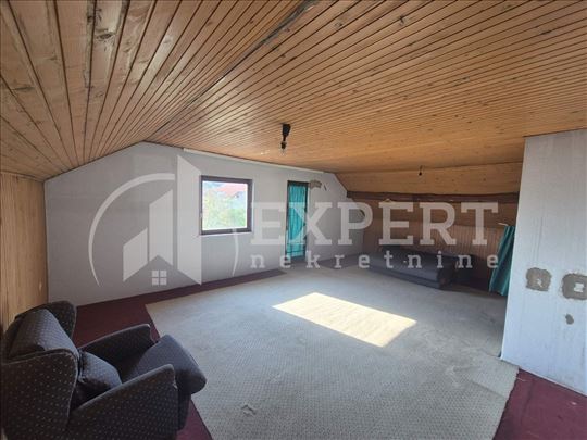 Odličan stan u kući 76 m2, treći sprat, Palilula, 