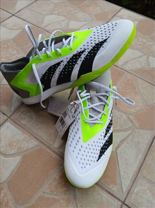 Patike za fudbal/futsal Predator Accuracy.1 br.48