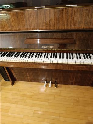 Pianino Petrof na prodaju 