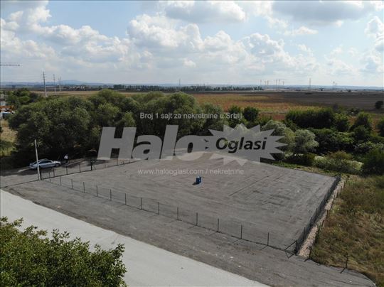 Plac 2,000m2