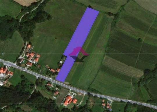 Plac Kruševica pored glavnog puta Aranđelovac-Laza