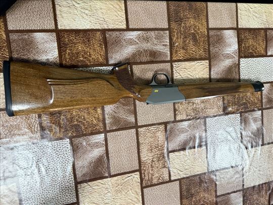 Blaser r8 kundak