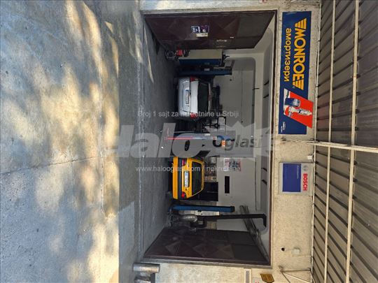 Izdajem razradjen autoservis u Zemunu