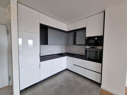 Izdavanje trosobnog stana 80m2 – Trošarina Vila Pa