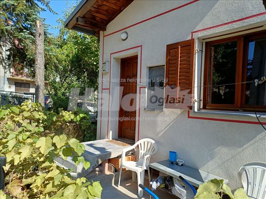 Odlican stan Mirijevo 1