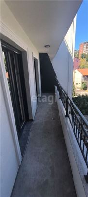 Trosoban stan blizu Cvetkove pijace 68m2