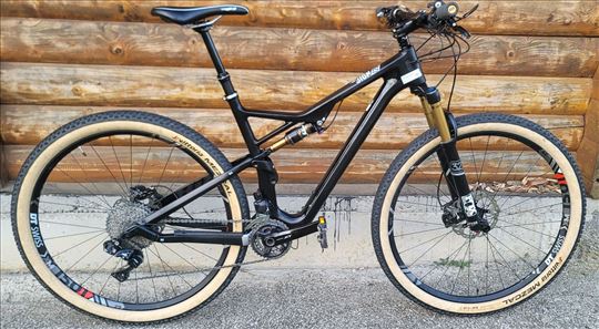 Bixs sign 120 L 29" carbon,xt di2,dt swiss,kashima