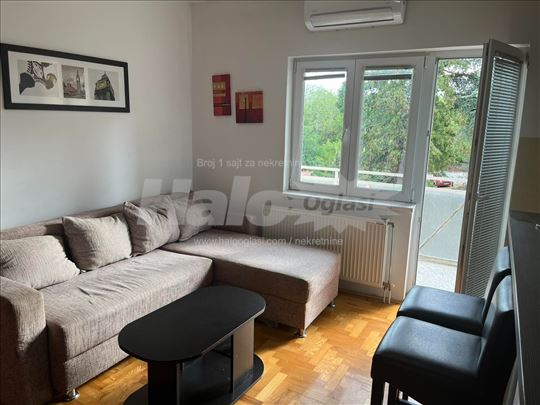Garsonjera 30m2  