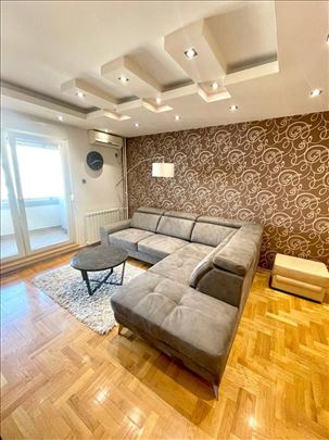 Izdaje se, odličan 2.5, 64m2, Vukov sp, D.Tucovića