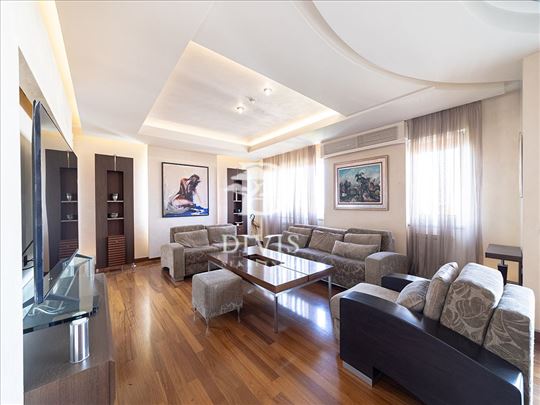 Požeška Banovo brdo, lux renoviran 6.0 stan, 252m2