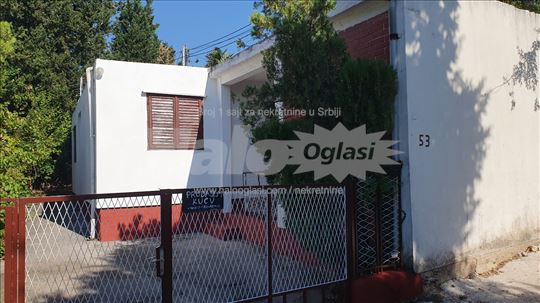 Prodajem kucu u Sutomoru -vlasnik 