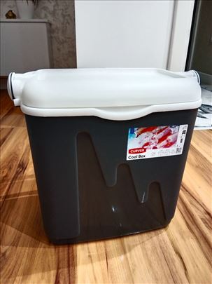 Curver cool box 20l sa patronama za led