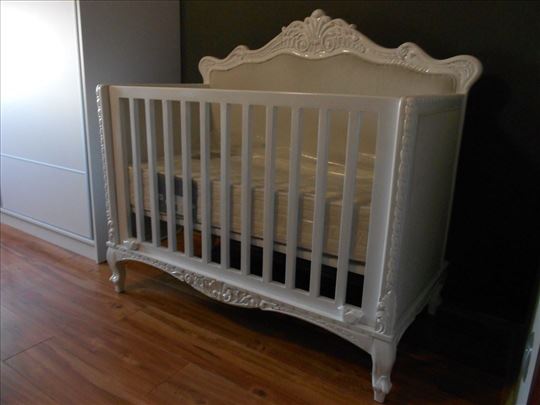Stilski krevetac Royal King Baby, novo