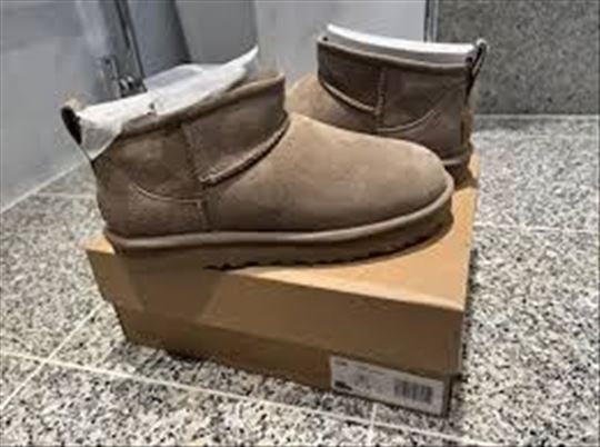 UGG Classic Ultra Mini; NOVE Ugg Sive