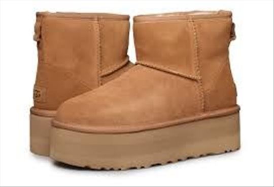 UGG Mini Platform Čizme; Nove braon Ugg papuče