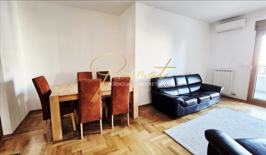 Beograd, Djeram pijaca, Stan, 3.0, 60m2