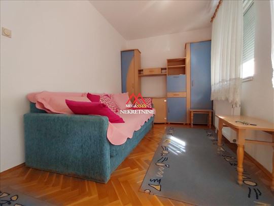 Garsonjera - 25m2 - Nova Detelinara