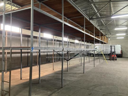 Izdaje se magacin 370 m²