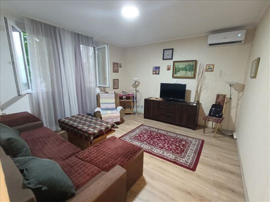 Karaburma, Stevana Dukića, 43 m2