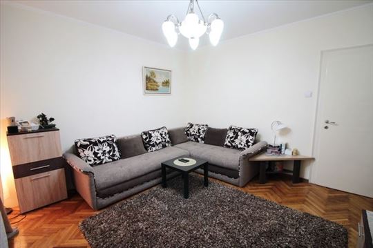 Lep stan na Dorćolu, ID 7698