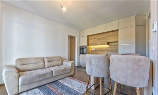 Lux apartman, uknjižen, useljiv, 37,32 m2, Preporu