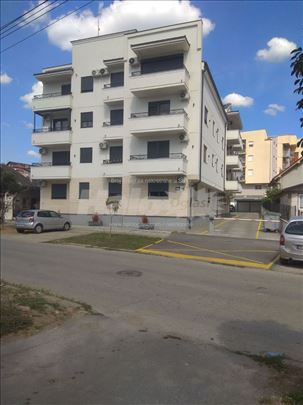 Izdajem stan u Mladenovcu - 41 kvadrat