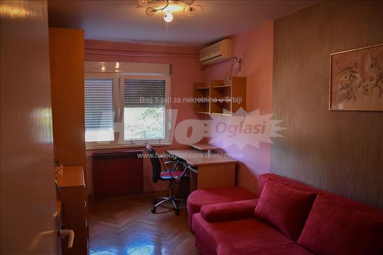 Namešten stan u Novom Železniku 3.0, 68m2 vlasnik