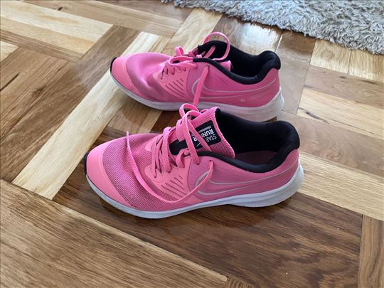 Nike 36.5