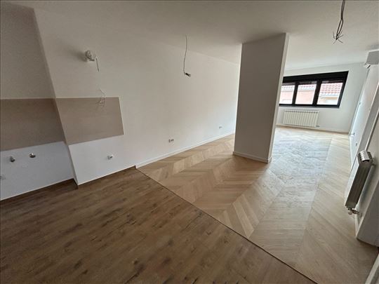 Novogradnja, 93m2 3.5 sa PDV