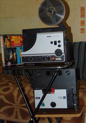 2 Kino Projektora na Stalku