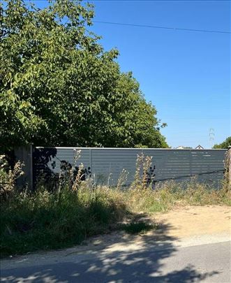 Borca, gradjevinska parcela 21,69 ari, odlicna lok