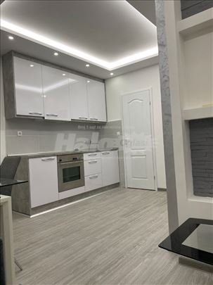 Centar, 2.0 renoviran i opremljen stan
