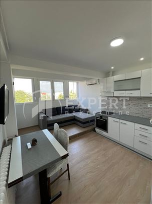 Izdaje se odličan stan u centru Niša, 47m2