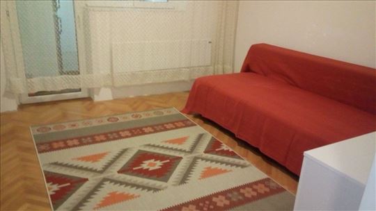 Izdavanje, Svetogorska  22m2 0.5