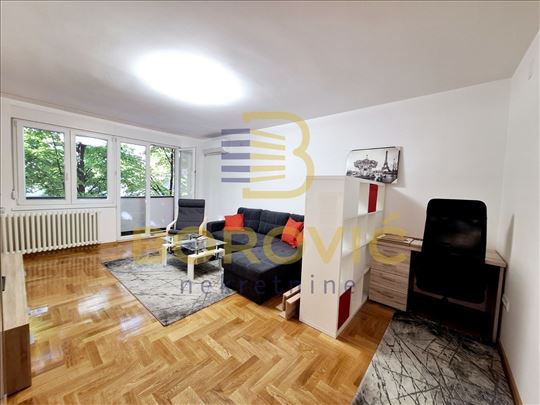 Kod Hrama, 56m2, lux, namešten