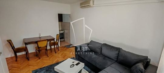 Odlična lokacija na Karaburmi, 43m2 ID#12204