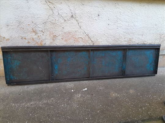 Prodajem metalne kalupe za temelje i ograde