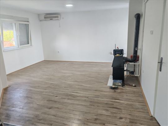 Stan 67 m2 Pećinci
