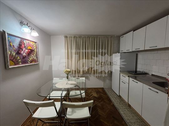 Stan za izdavanje, 45 m² – Banovo brdo
