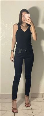 Veleprodaja pantalona i farmerki iz Italije