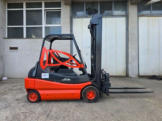 Viljuškar Linde E30-02 elektro 2008 garancija