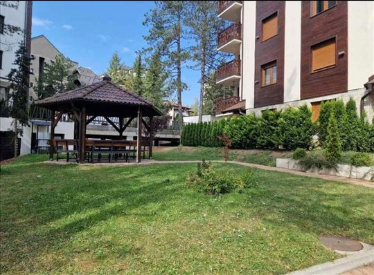 1.5 stan, kod Mone, Zlatibor 