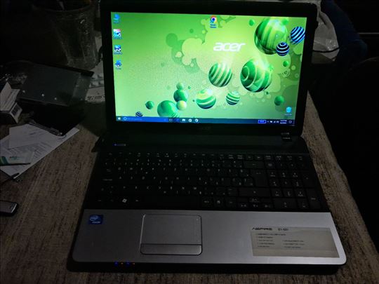 Acer Aspire E1-531 / odlicna baterija