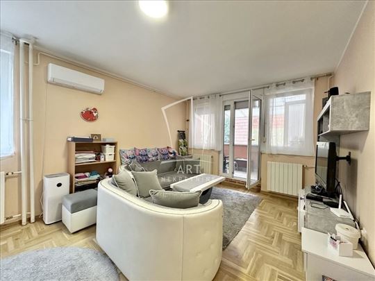 Blok 4, Pariske komune, 55m2 ID#12224