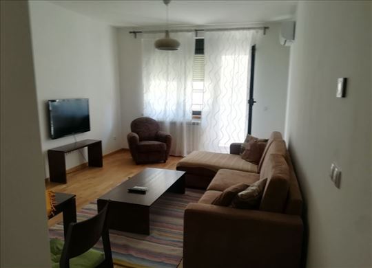Crveni krst, novogradnja odličan, ID 11103