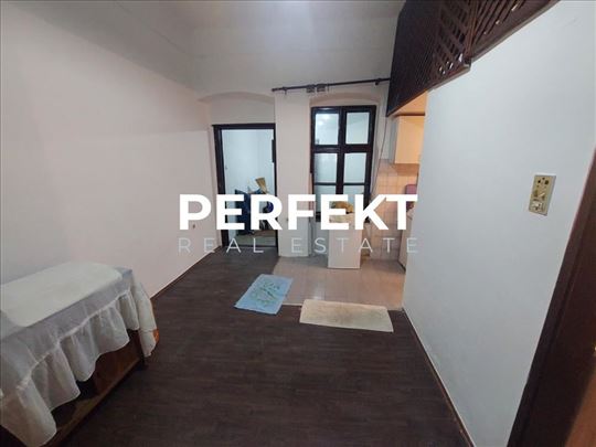 Donji grad, dvorišni, 47m2, jednoiposoban, ta