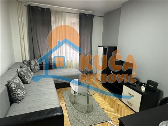 Izdaje se odličan stan na Matejevačkom putu, 43m2