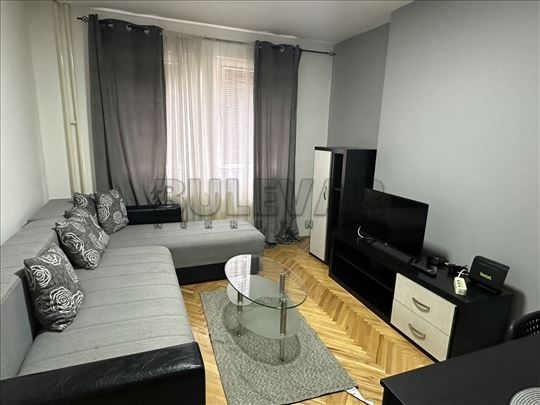 Izdaje se odličan stan na Matejevačkom putu, 43m2